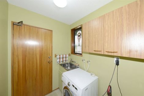 Photo of property in 74 Maidstone Road, Ilam, Christchurch, 8041