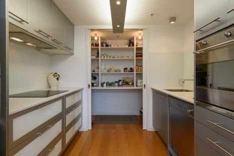 Photo of property in Aqua, 13/74 Oriental Parade, Oriental Bay, Wellington, 6011