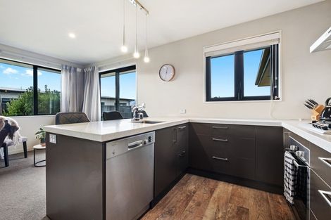 Photo of property in 50 Sherwin Avenue, Albert Town, Wanaka, 9305