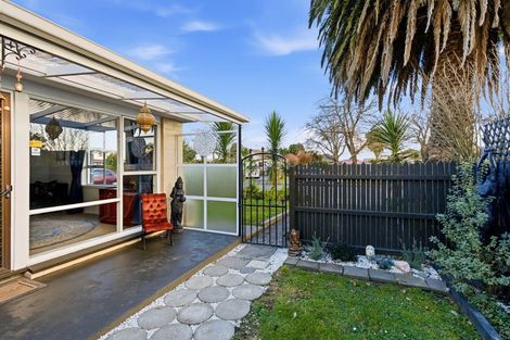 Photo of property in 2/2 Lomax Place, Islington, Christchurch, 8042