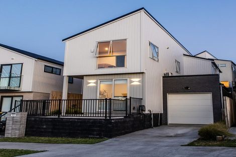 Photo of property in 35 Pohewa Road, Silverdale, 0932