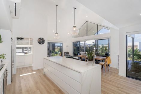 Photo of property in 9 Awatea Drive, Whitianga, 3510