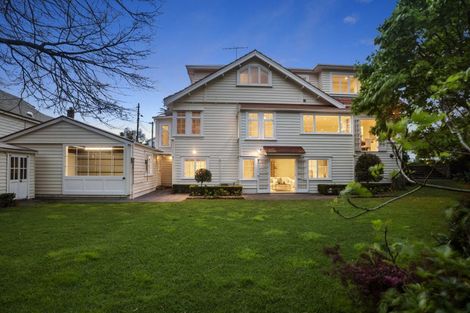 Photo of property in 1 Grove Road, Devonport, Auckland, 0624