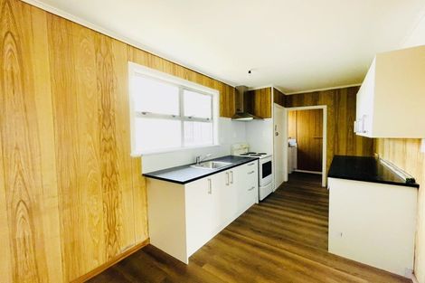 Photo of property in 16 Oratu Place, Manurewa, Auckland, 2102