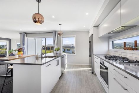 Photo of property in 158 Endeavour Drive, Whitby, Porirua, 5024