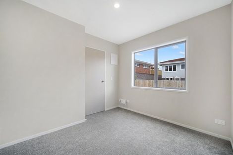 Photo of property in 2/70 Clevedon Road, Papakura, 2110