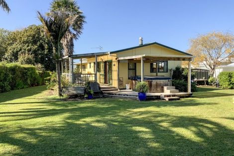 Photo of property in 2 Duncan Road, Awhitu, Waiuku, 2684