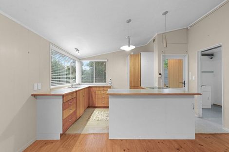 Photo of property in 143 Bays Road, Orere Point, Papakura, 2585