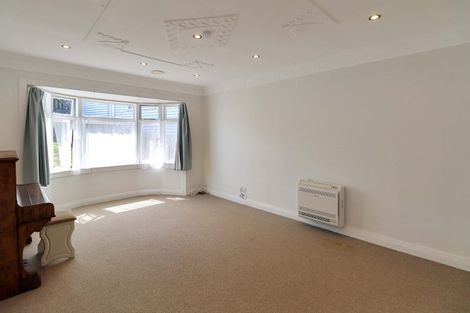 Photo of property in 118 Donald Street, Karori, Wellington, 6012