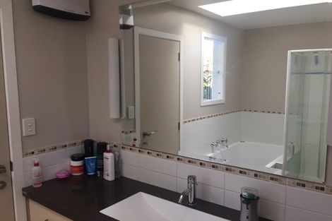 Photo of property in 1/39 Taupata Street, Redcliffs, Christchurch, 8081