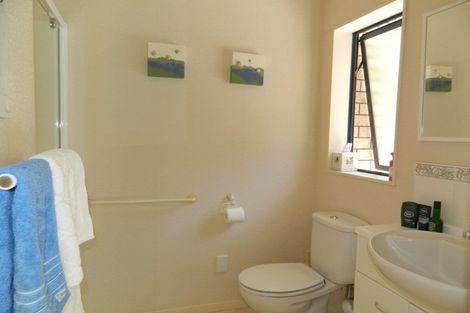 Photo of property in 11 Oakridge Drive, Kerikeri, 0230