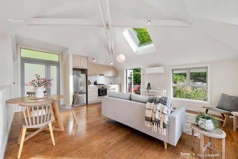 Photo of property in 1/26 Orangi Kaupapa Road, Northland, Wellington, 6012