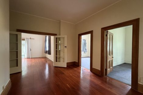 Photo of property in 143 Wadestown Road, Wadestown, Wellington, 6012