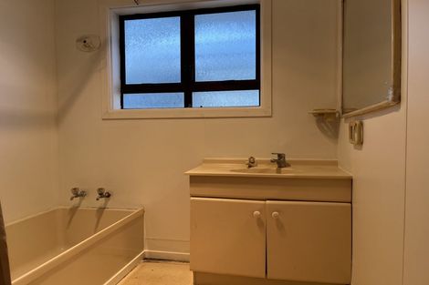 Photo of property in 2 Henwood Road, Mangere East, Auckland, 2024