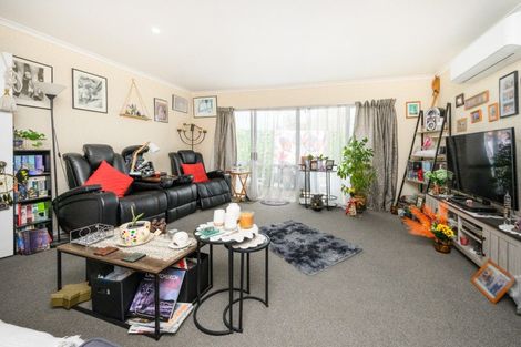 Photo of property in 48 Botanical Road, Takaro, Palmerston North, 4412
