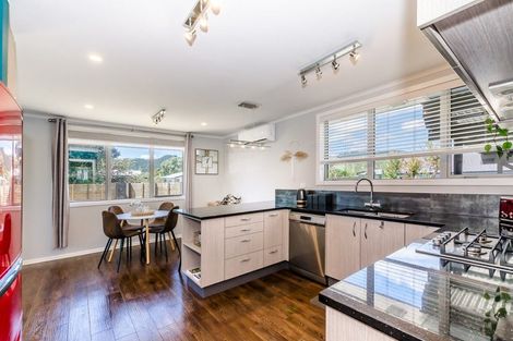 Photo of property in 1 Anikia Court, Paraparaumu, 5032