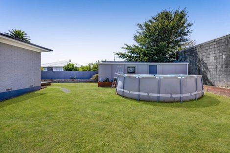 Photo of property in 15a Pratt Street, Waitara, 4320