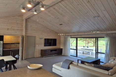 Photo of property in 101 Vista Paku, Pauanui, Hikuai, 3579