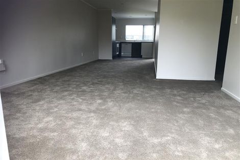 Photo of property in 1 Kona Crescent, Henderson, Auckland, 0610