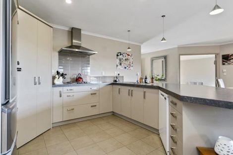 Photo of property in 1 Libby Crescent, Cambridge, 3434