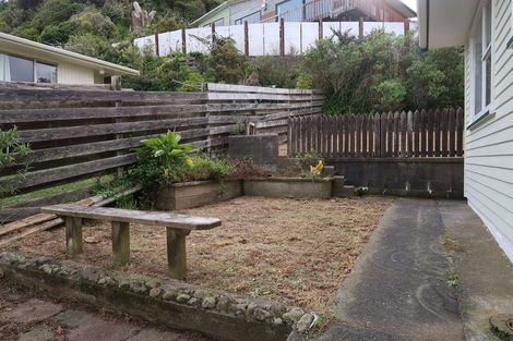 Photo of property in 44 Acacia Avenue, Maungaraki, Lower Hutt, 5010