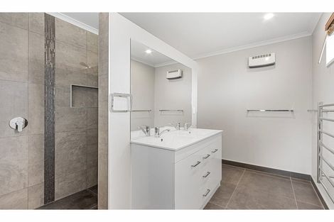 Photo of property in 11 Sheehan Street, Halswell, Christchurch, 8025