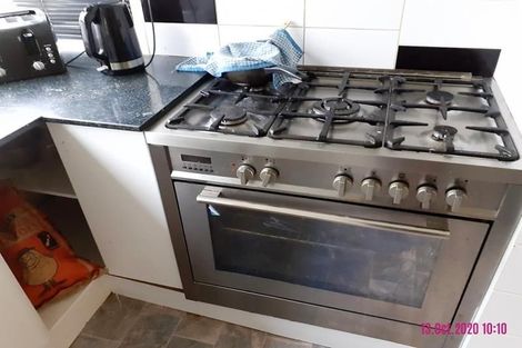 Photo of property in 2/15 Kohiwi Road, Manurewa, Auckland, 2102