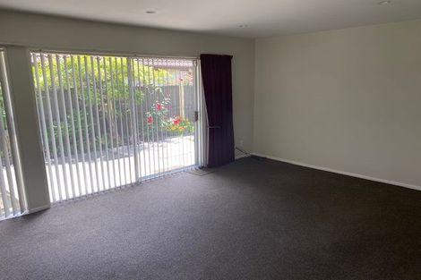 Photo of property in 16a Broadfell Avenue, Avonhead, Christchurch, 8042