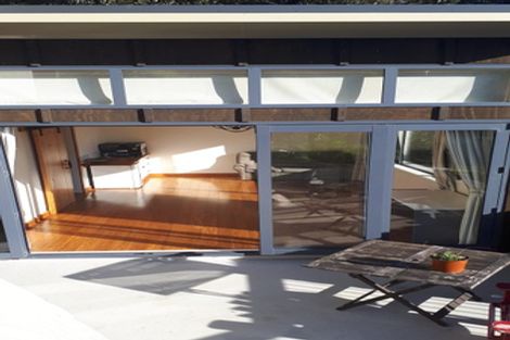 Photo of property in 82 Paremata Road, Paremata, Porirua, 5024