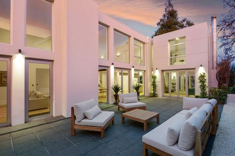 Photo of property in 100 Glandovey Road, Fendalton, Christchurch, 8052