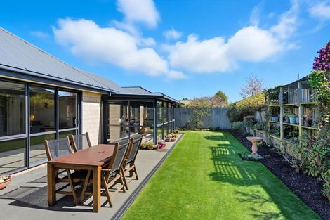 Photo of property in 87 Rannoch Drive, Broomfield, Christchurch, 8042