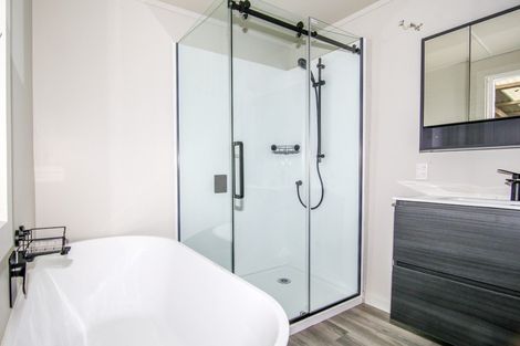 Photo of property in 23 Pakington Street, Westport, 7825