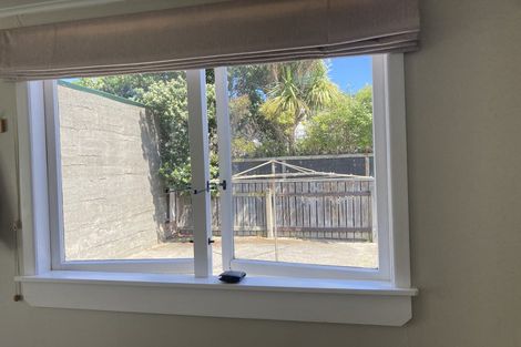 Photo of property in 108 Onepu Road, Lyall Bay, Wellington, 6022