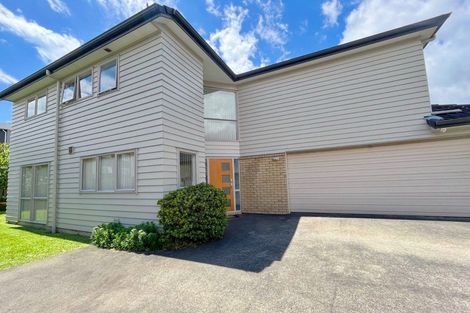 Photo of property in 15 Merlot Way, Te Atatu South, Auckland, 0610