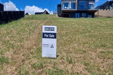 Photo of property in 25 Omahina Street, Raglan, 3225