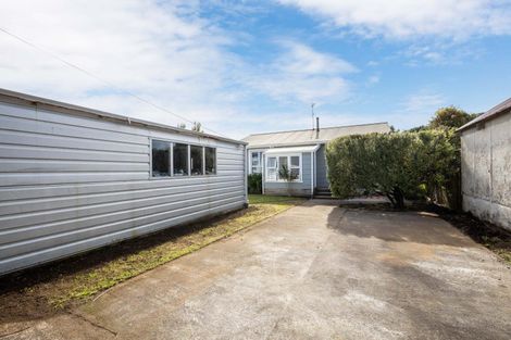 Photo of property in 52 Blake Street, Waitara, 4320