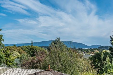 Photo of property in 14 Huia Street, Waikanae, 5036