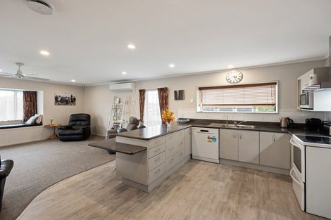 Photo of property in 46 Lansdowne Crescent, Glenview, Hamilton, 3206