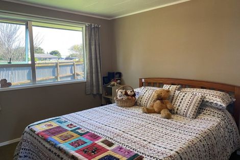 Photo of property in 10 Tauranga Place, Waitara, 4320