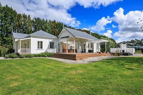 Photo of property in 62 Boord Crescent, Kumeu, 0891