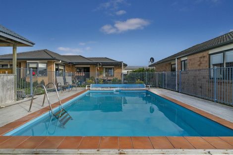Photo of property in Mayfair Gardens, 3/2 Mayfair Close, Whitianga, 3510