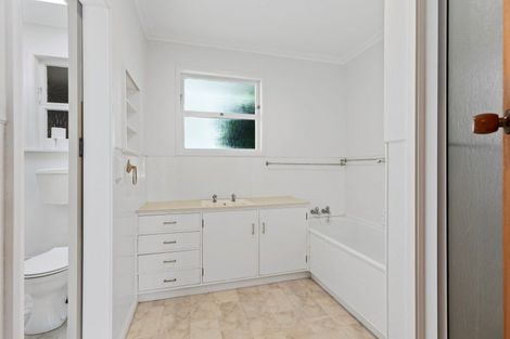 Photo of property in 4 Linklater Avenue, Bellevue, Tauranga, 3110