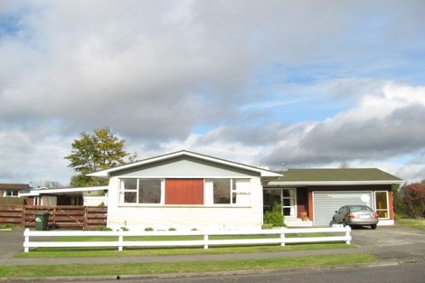 Photo of property in 1 Bale Place, Havelock North, 4130