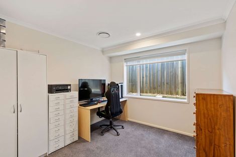 Photo of property in 7b Collingwood Road, Waiuku, 2123