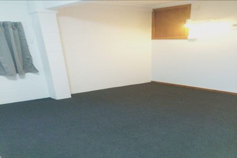 Photo of property in 6 Peach Road, Glenfield, Auckland, 0629