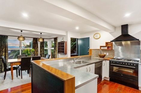 Photo of property in 3a Whiorau Grove, Lowry Bay, Lower Hutt, 5013