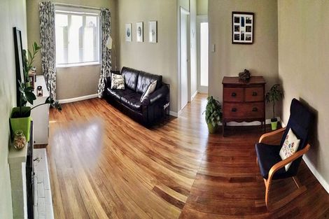 Photo of property in 1/7 Cradock Street, Avondale, Auckland, 1026