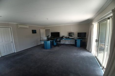 Photo of property in 9 San Clemento Way, Rototuna, Hamilton, 3210