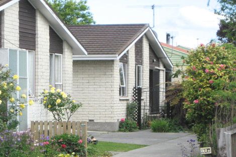 Photo of property in 2/32 Prestons Road, Redwood, Christchurch, 8051