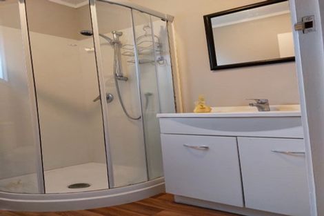 Photo of property in 4 Osman Street, Glen Eden, Auckland, 0602